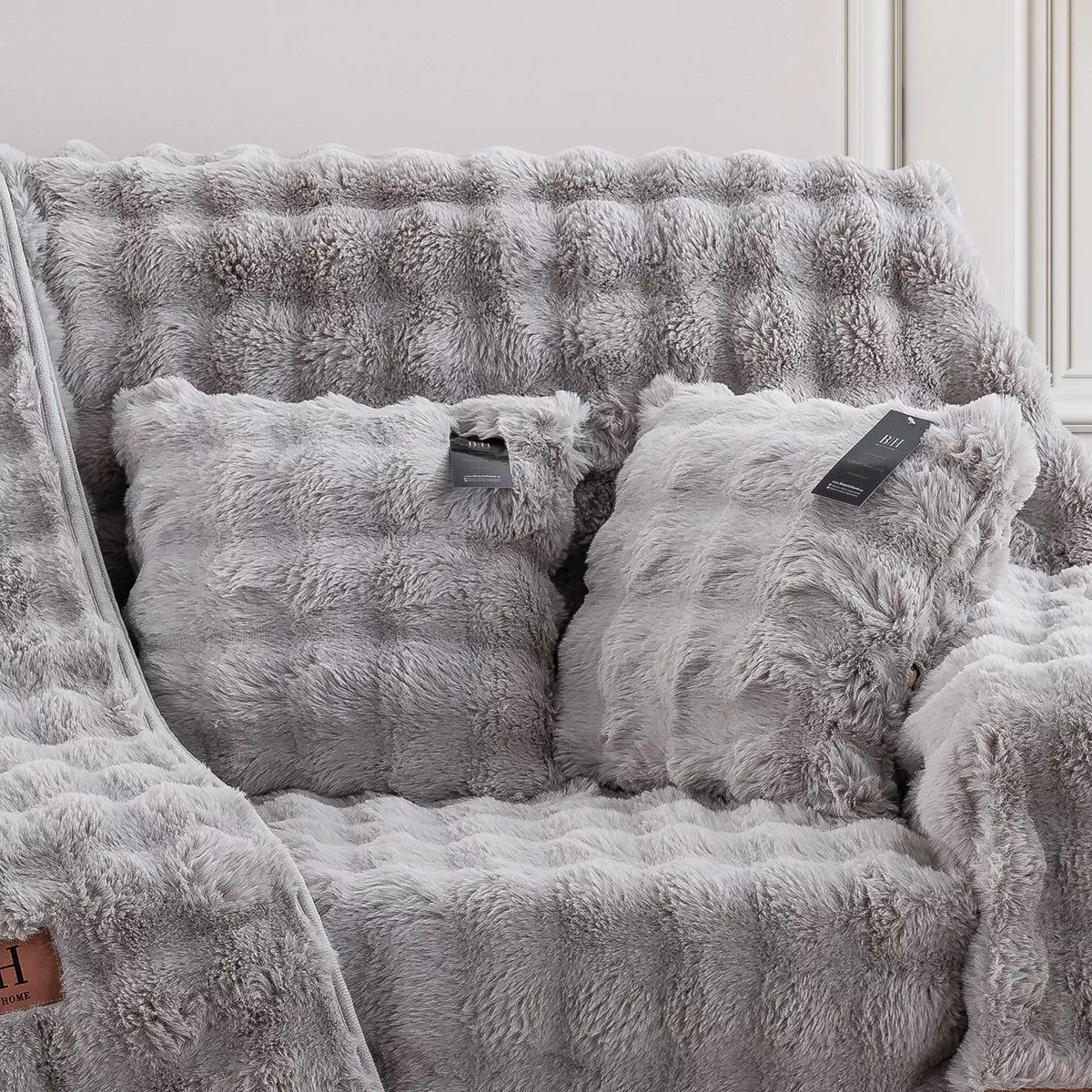 Φωτογραφία προϊόντος: Beauty Home Γούνινη Μαξιλαροθήκη διακοσμητική Pop Art 8721 40x40 Γκρι