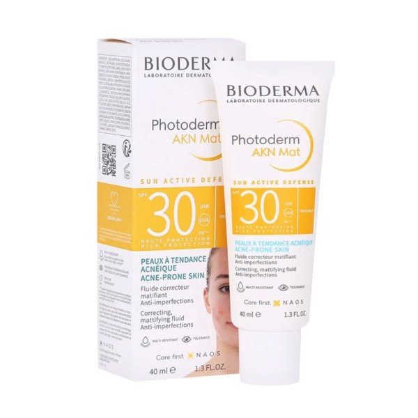 Φωτογραφία προϊόντος: Bioderma Photoderm AKN Mat Fluid Αδιάβροχη Αντηλιακή Κρέμα Προσώπου SPF30 40ml