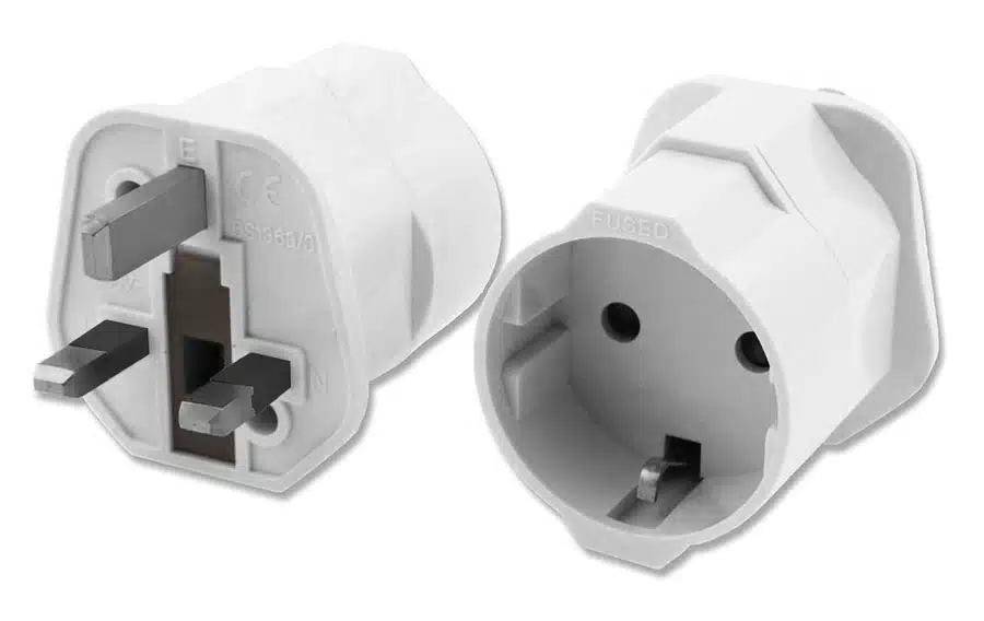 Φωτογραφία προϊόντος: Powertech PT-991 Αντάπτορας Πρίζας από Ελλάδας σε Αγγλίας