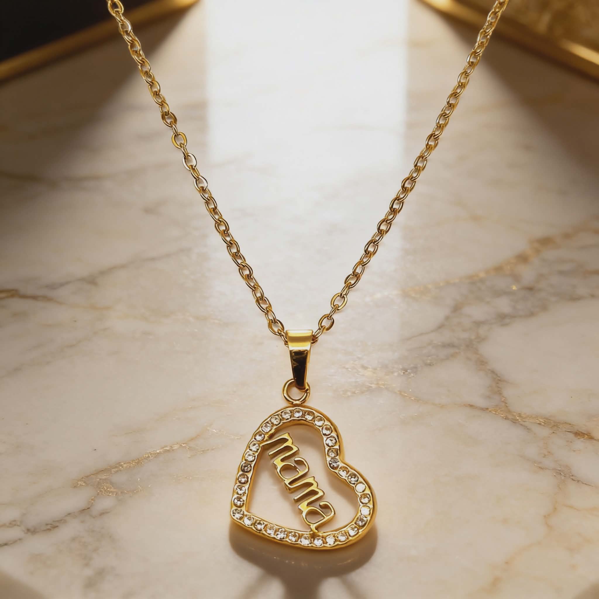 Φωτογραφία προϊόντος: LAVORE Mama Pearl Heart Necklace – Gold