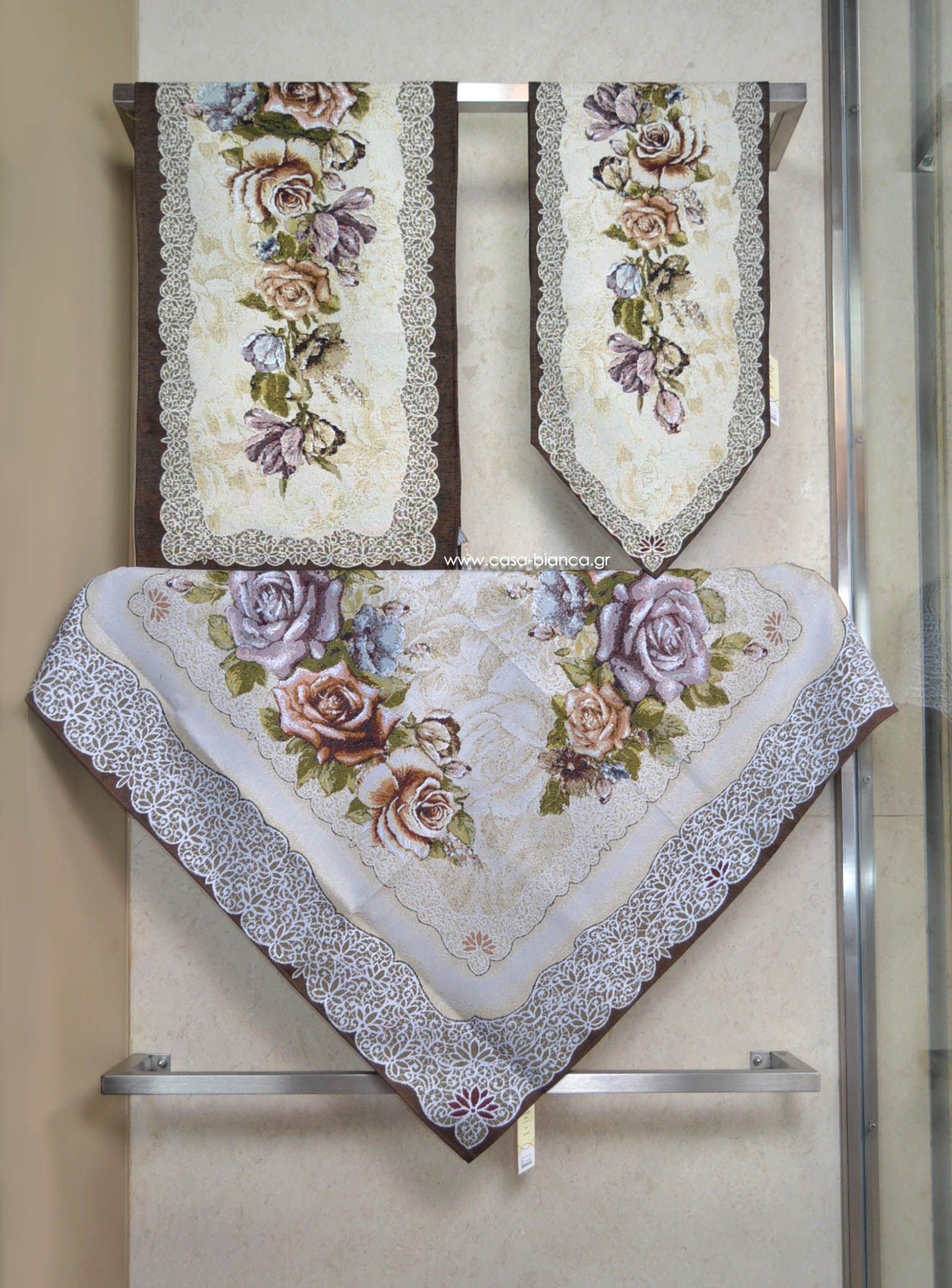 Φωτογραφία προϊόντος: LIOLIOS HOME Στόφα Jacquard (Τραβέρσα, Καρέ, Τραπεζοκαρέ, Μαξιλάρι) Floral 1124