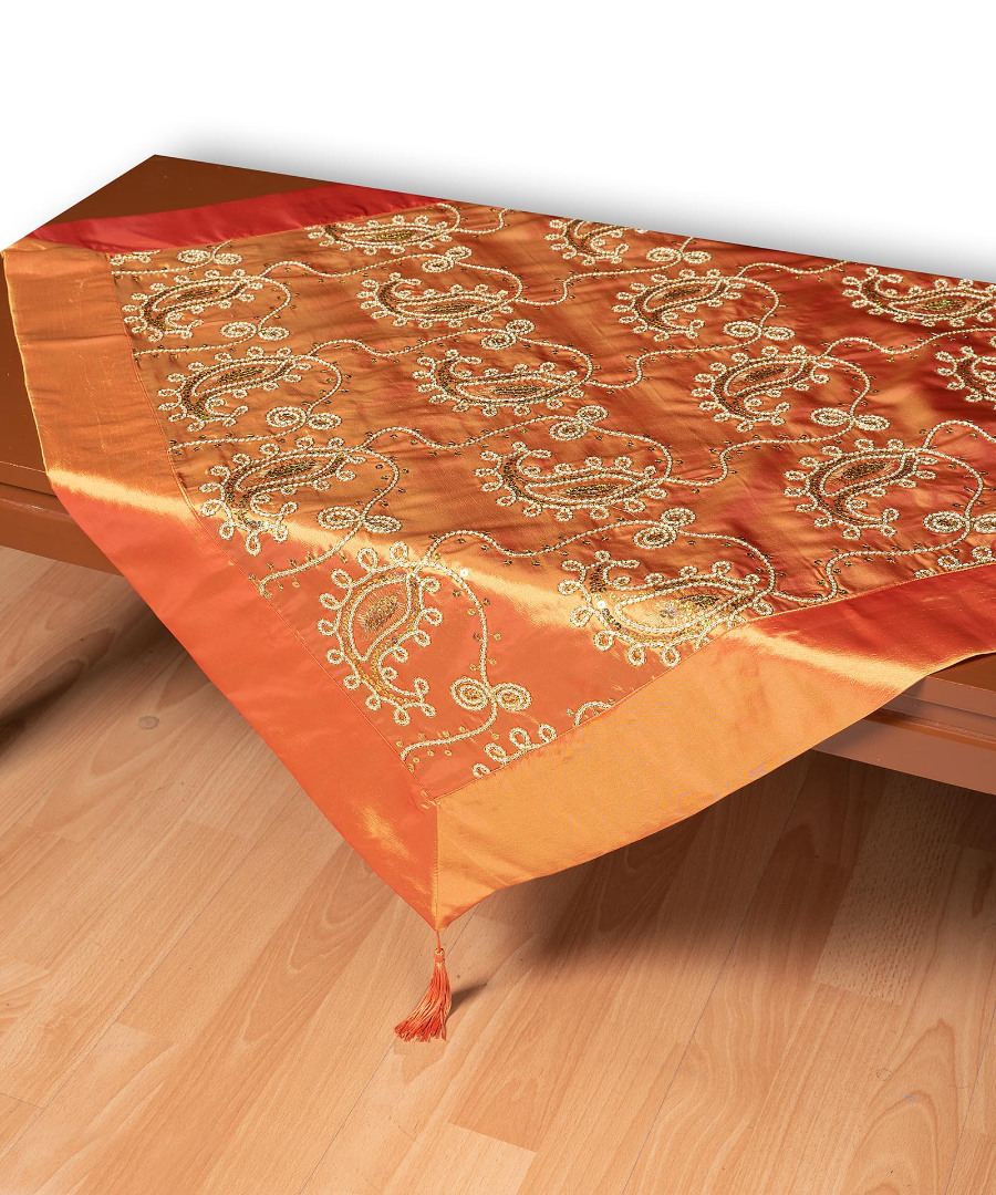 Φωτογραφία προϊόντος: SilkFashion Σατέν τραπεζοκαρέ 1028 (130cm x 130cm) πορτοκαλί