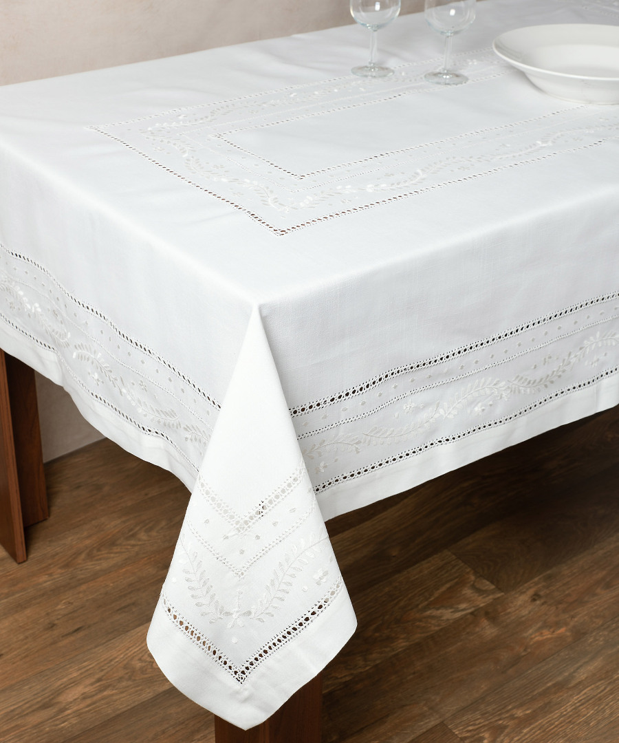 Φωτογραφία προϊόντος: SilkFashion Τραπεζομάντηλο 601 (135cm x 175cm) λευκό