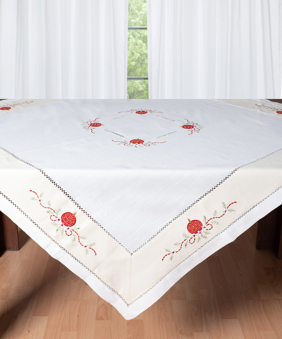 Φωτογραφία προϊόντος: SilkFashion χριστουγεννιάτικο τραπεζοκαρέ ( 135cm x 135cm) 5911