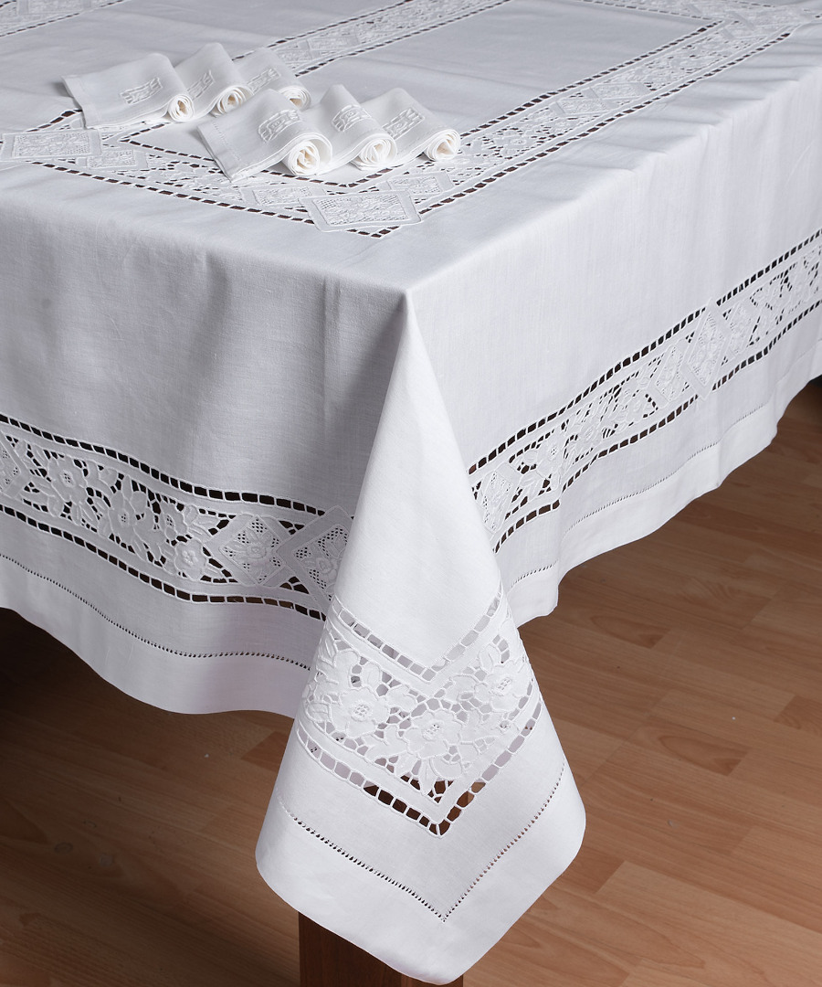 Φωτογραφία προϊόντος: SilkFashion Χειροποίητο τραπεζομάντηλο (122cm x 168cm) 682