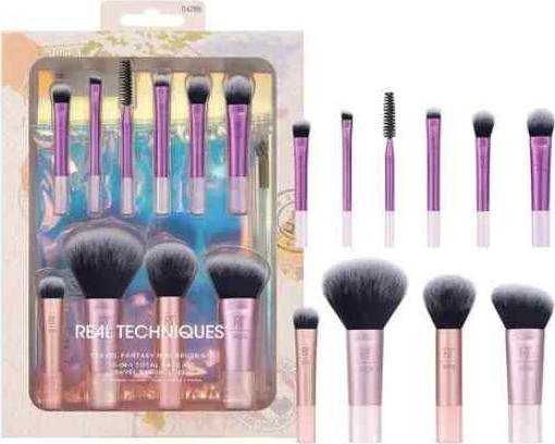 Φωτογραφία προϊόντος: Real Techniques Travel Fantasy Mini Brush Set Σετ Πινέλα Μακιγιάζ Ταξιδίου 10τμχ