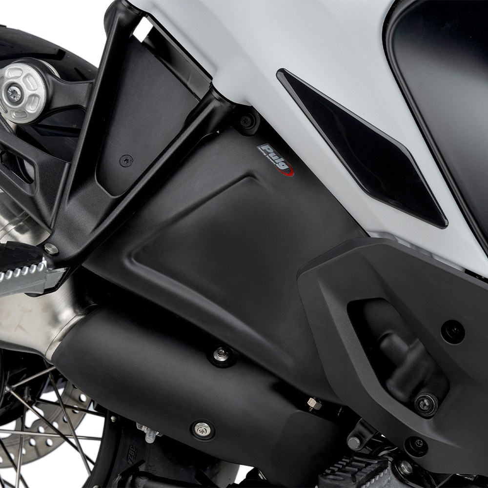 Φωτογραφία προϊόντος: ΠΙΣΩ ΠΛΑΪΝΑ SPOILERS REAR DEFLECTORS MATT BLACK ΓΙΑ BMW R1300GS/ OPTION 719/ TRIPLE BLACK/ TROPHY '23-'25 22430J | PUIG