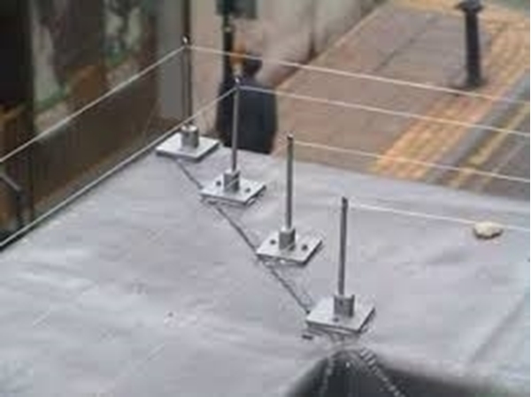 Φωτογραφία προϊόντος: OEM BIRD WIRE SYSTEM Σύστημα απώθησης πτηνών με τη χρήση παλλόμενων συρμάτων .