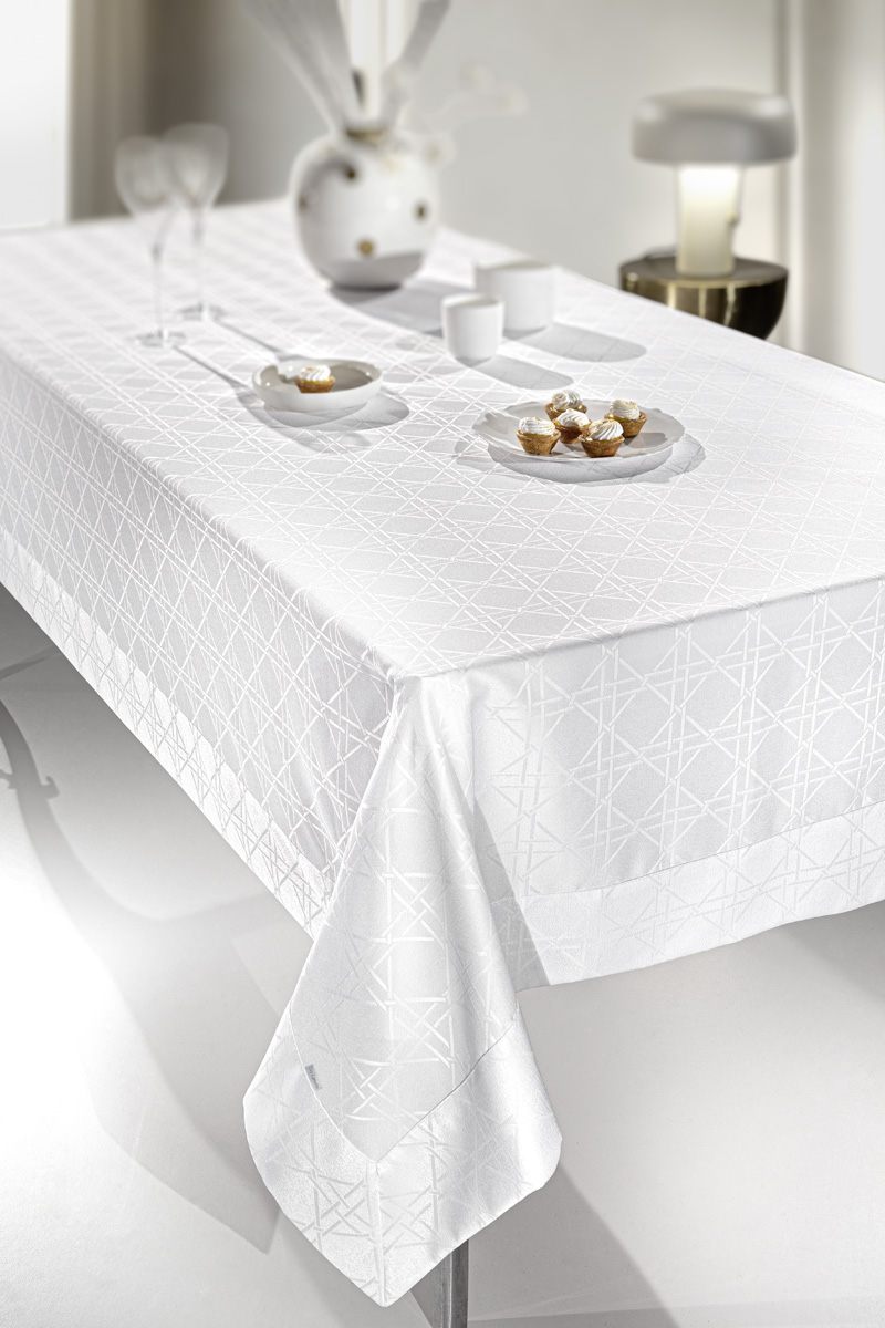 Φωτογραφία προϊόντος: Guy Laroche Τραπεζομάντηλο Glamour White