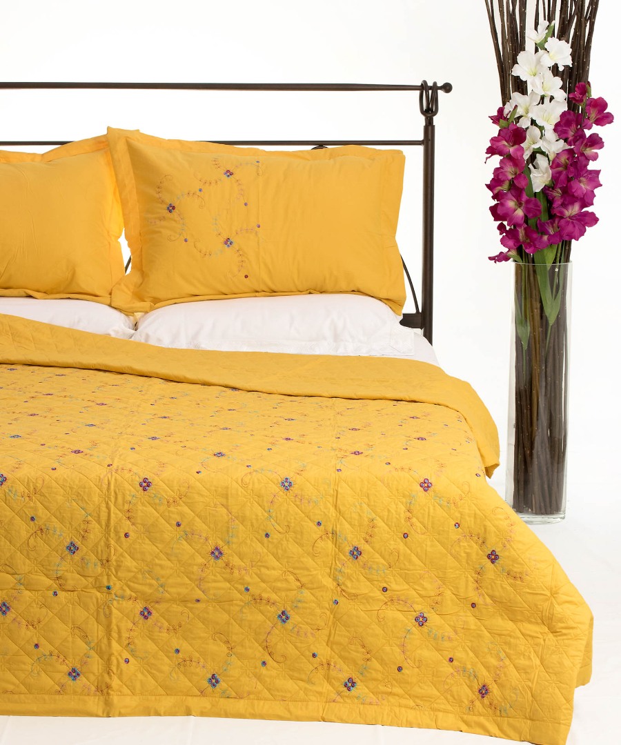Φωτογραφία προϊόντος: SilkFashion ΚΟΥΒΕΡΛΙ σετ (220cm x 240cm + 2 x 50cm x 70cm) 024 κίτρινο