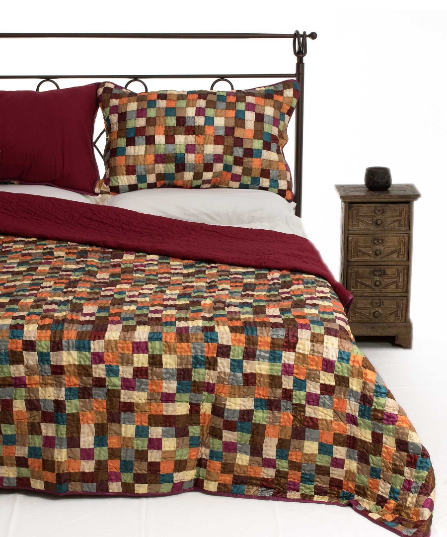 Φωτογραφία προϊόντος: SilkFashion ΚΟΥΒΕΡΛΙ σετ (220cm x 240cm + 2 x 50cm x 70cm) ΣΚΑΚΙ