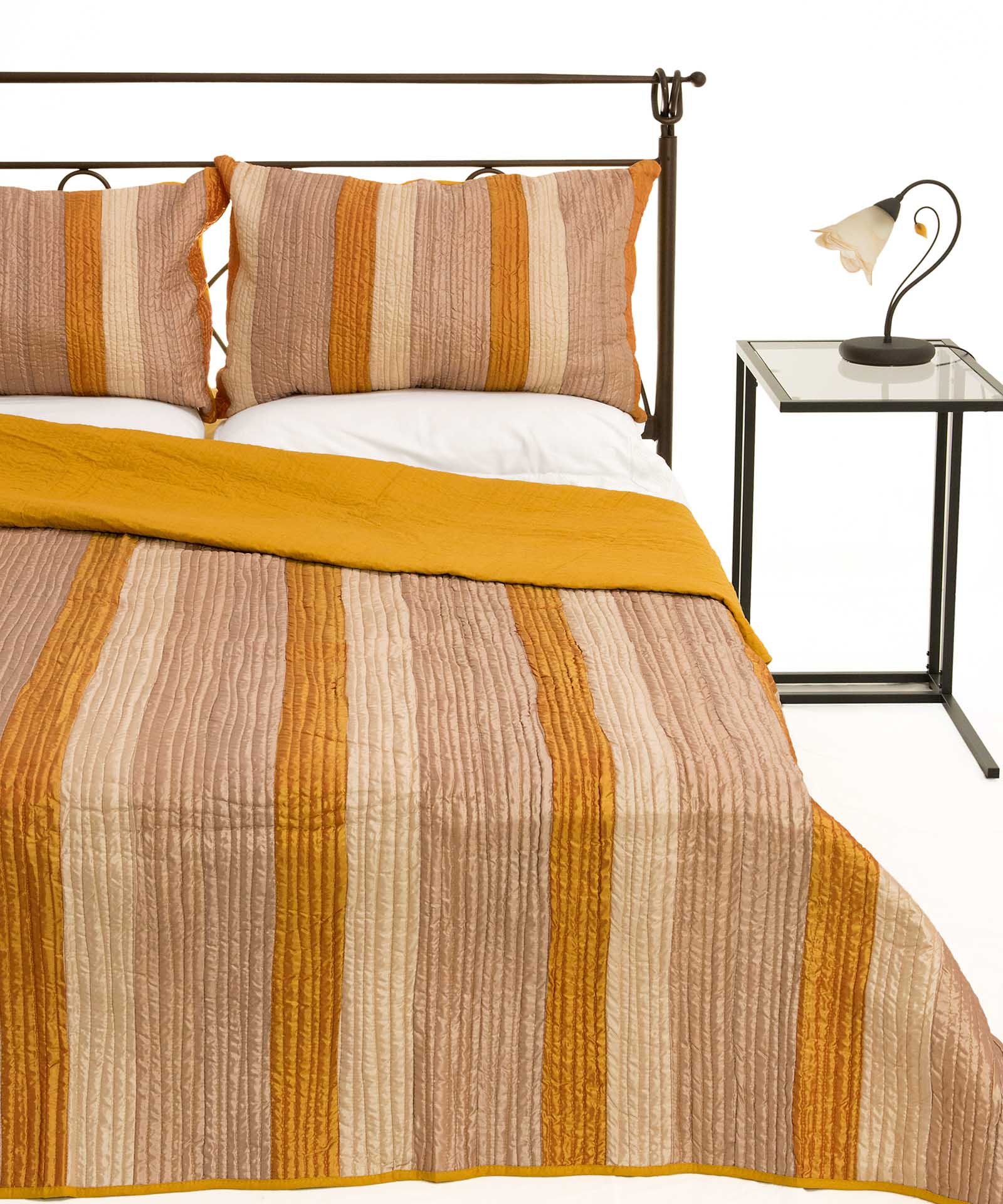 Φωτογραφία προϊόντος: SilkFashion ΚΟΥΒΕΡΛΙ σετ (160cm x 220cm + 1 x 50cm x 70cm) 6329 χρυσό