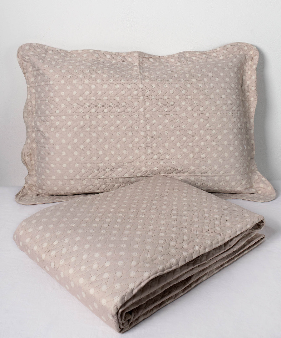 Φωτογραφία προϊόντος: SilkFashion ΚΟΥΒΕΡΛΙ σετ (220cm x 240cm + 2 x 50cm x 70cm) dot beige