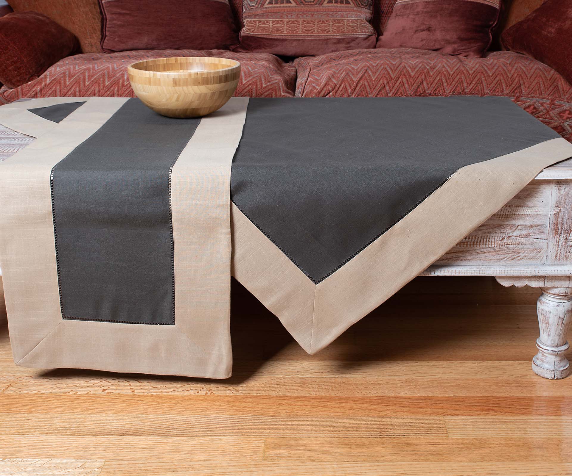 Φωτογραφία προϊόντος: SilkFashion τραπεζομάντηλα (160cm x 220cm) bg17 μπεζ/καφέ
