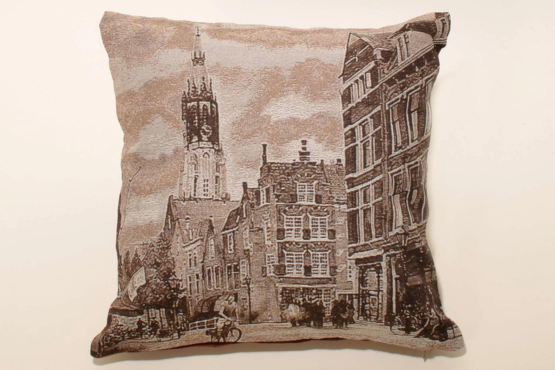 Φωτογραφία προϊόντος: SilkFashion ΜΑΞΙΛΑΡΟΘΗΚΗ (45cm x 45cm) BRITISH ROAD BROWN