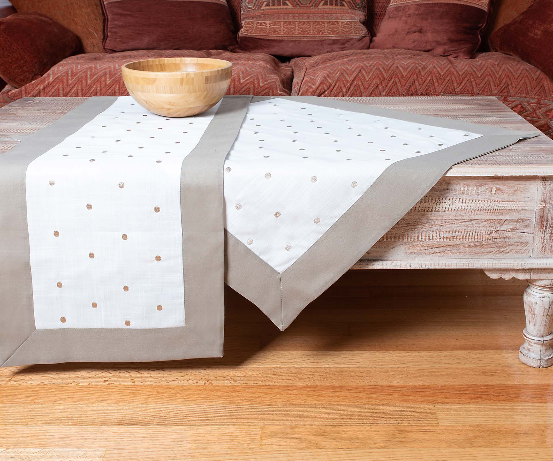 Φωτογραφία προϊόντος: SilkFashion τραπεζομάντηλα (140cm x 180cm) spot γκρι