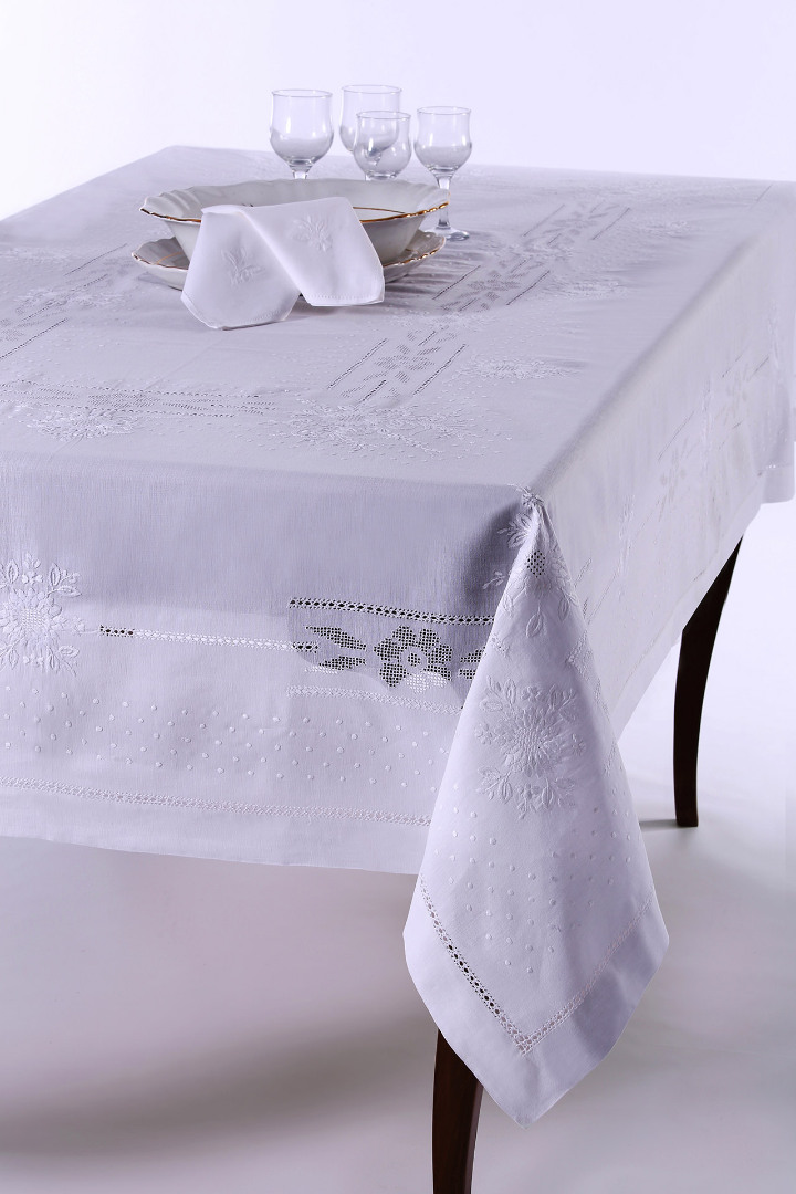 Φωτογραφία προϊόντος: SilkFashion Χειροποίητο τραπεζομάντηλο JX57B (170cm x 220cm) λευκό