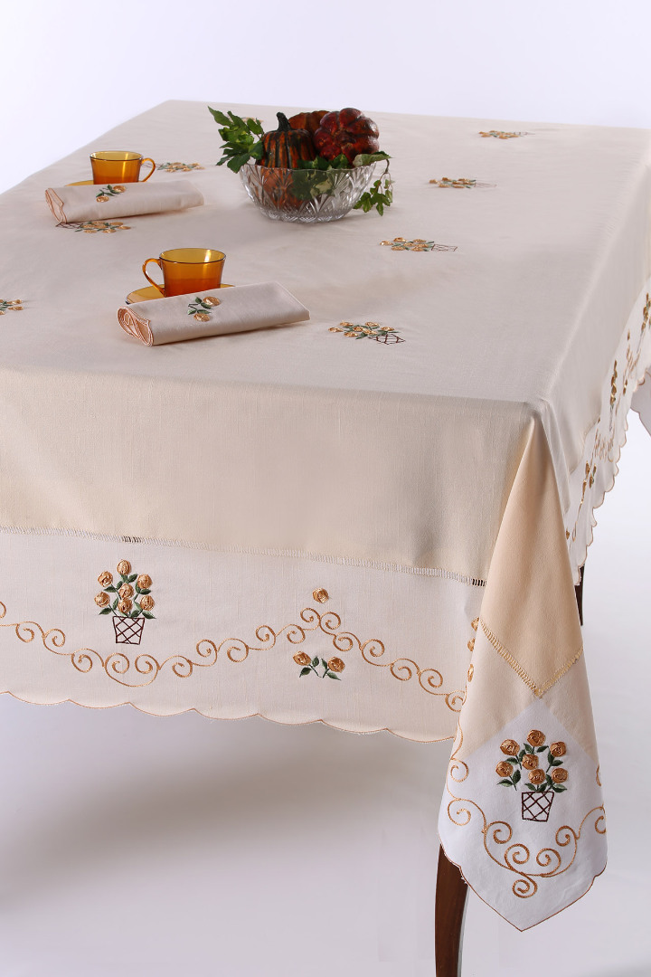 Φωτογραφία προϊόντος: SilkFashion Τραπεζομάντηλο 569b (170cm x 270cm) κίτρινο