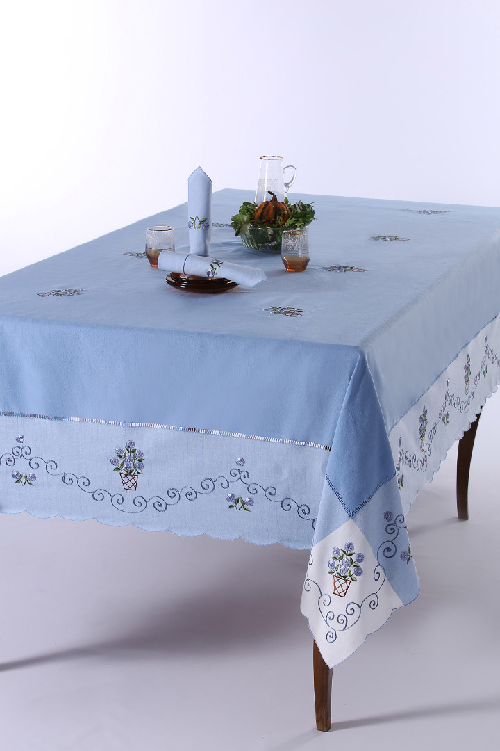 Φωτογραφία προϊόντος: SilkFashion Τραπεζομάντηλο 569b (170cm x 270cm) σιέλ