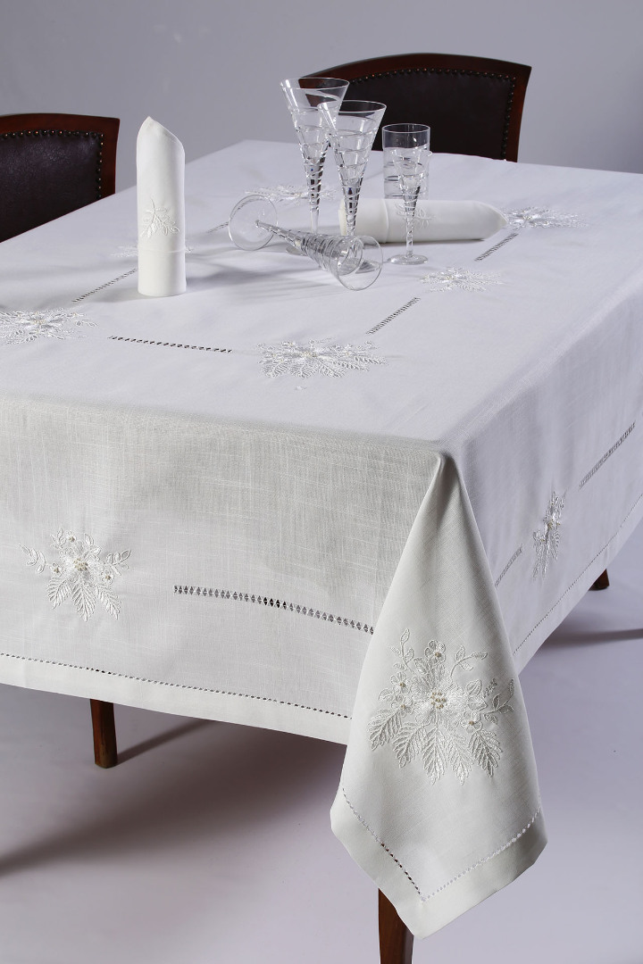 Φωτογραφία προϊόντος: SilkFashion τραπεζομάντηλα (160cm x 220cm) 4006 λευκό