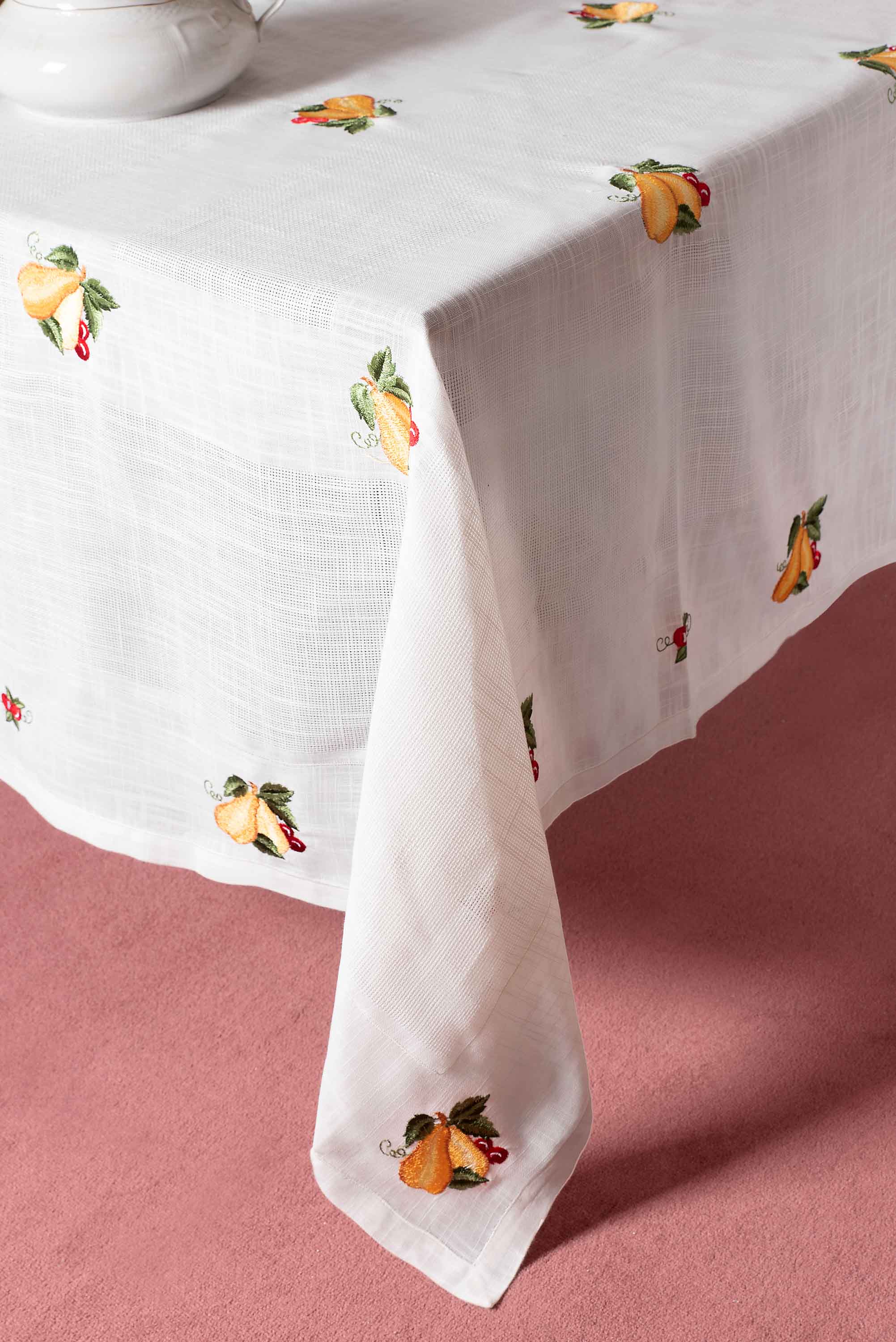 Φωτογραφία προϊόντος: SilkFashion τραπεζομάντηλα (140cm x 180cm) 871