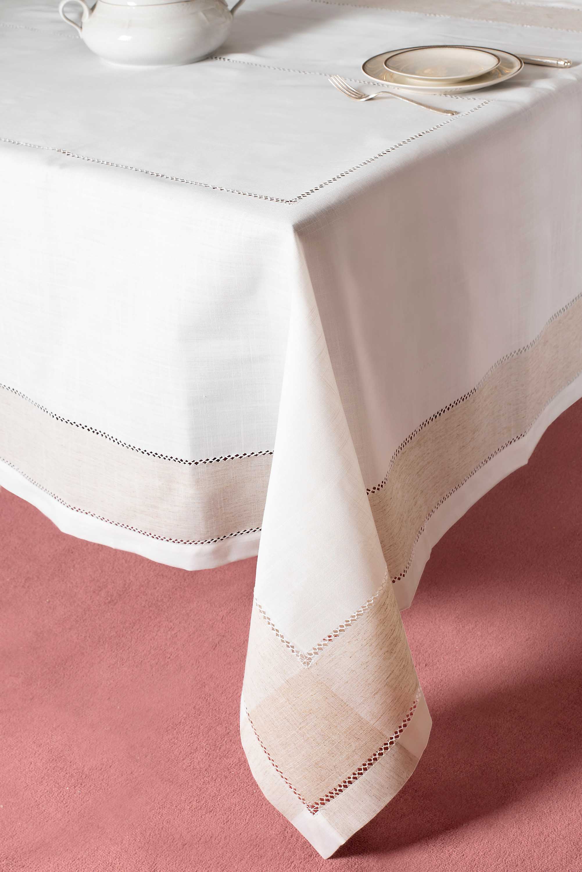 Φωτογραφία προϊόντος: SilkFashion τραπεζομάντηλα ( 160cm x 250cm) 813Α