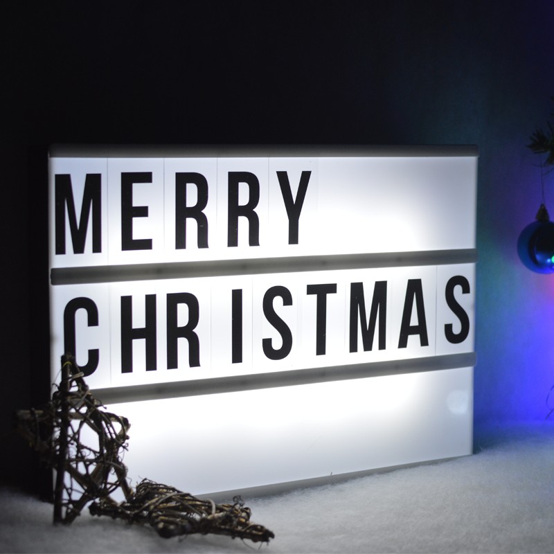 Φωτογραφία προϊόντος: ACALIGHT Κουτί Με Επιγραφή Merry Christmas PVC LED (IP20) Ψυχρό Λευκό, Μπαταρ. 3/6xAA & USB, 300x40x220mm / X0600W5237