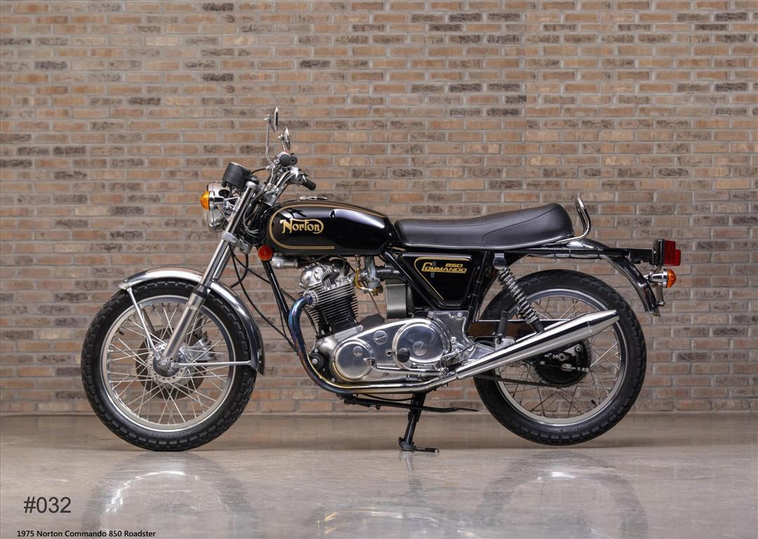 Φωτογραφία προϊόντος: ΚΑΜΒΑΣ 1975 NORTON COMMANDO 850 ROADSTER #032 |CANVAS