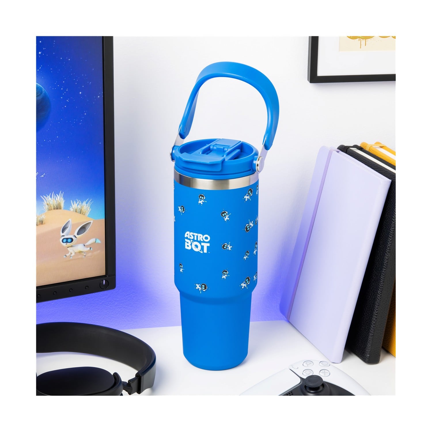 Φωτογραφία προϊόντος: Paladone Products Paladone: Astro Bot - Insulated Cup with Top Handle (900ml) (PP15960AB)