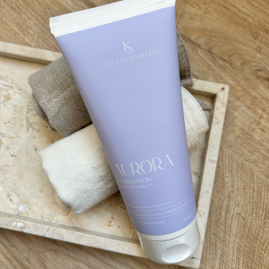 Φωτογραφία προϊόντος: Little Secrets Aurora Body Lotion Green Tea & Hibiscus 200ml