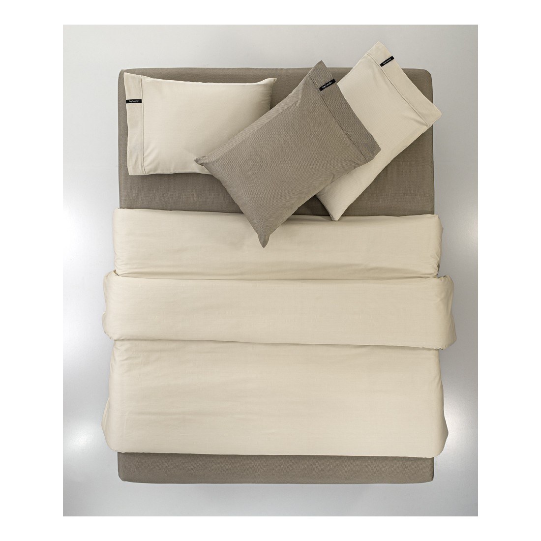 Φωτογραφία προϊόντος: Σεντόνι Ημίδιπλο Guy Laroche Minimal Natural 180x270