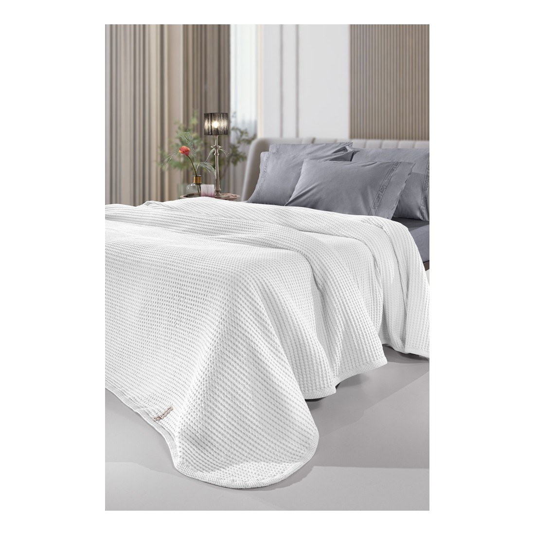 Φωτογραφία προϊόντος: Κουβέρτα Μονή Guy Laroche Eternity Snow White 160x240