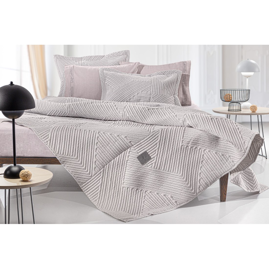 Φωτογραφία προϊόντος: Σετ Κουβερλί Ημίδιπλο 2 Τεμαχίων Guy Laroche Ziana Tobacco 180x240