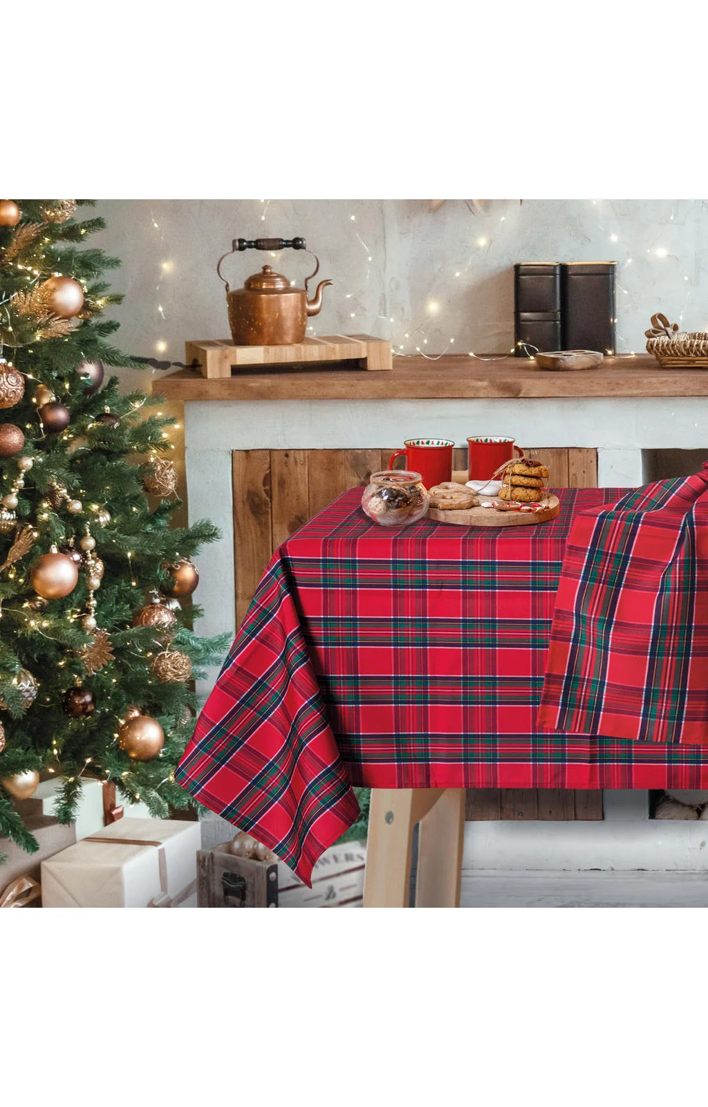Φωτογραφία προϊόντος: DAS HOME CHRISTMAS ΤΡΑΠΕΖΟΜΑΝΤΗΛΟ 140Χ220 0769 GREEN, RED
