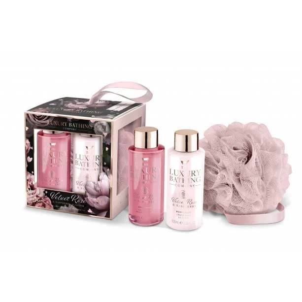Φωτογραφία προϊόντος: Σετ δώρου Velvet Rose + Raspberry 100ml, κωδ.GA1812002-1 της Grace Cole-EAN:5055443685500-Περιλαμβάνει Αφρόλουτρο 100 ml,Κρέμα σώματος 100ml και σφουγγάρι