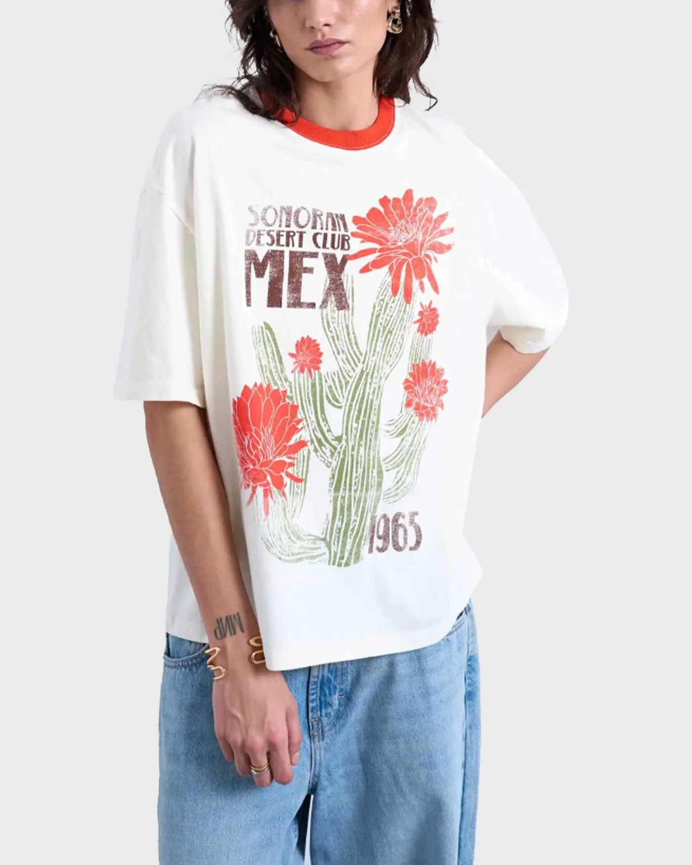 Φωτογραφία προϊόντος: TOPSHOP EMILY ΓΥΝΑΙΚΕΙΑ ΚΟΝΤΟΜΑΝΙΚΗ ΜΠΛΟΥΖΑ OVERSIZED - 31000819 ΕΚΡΟΥ