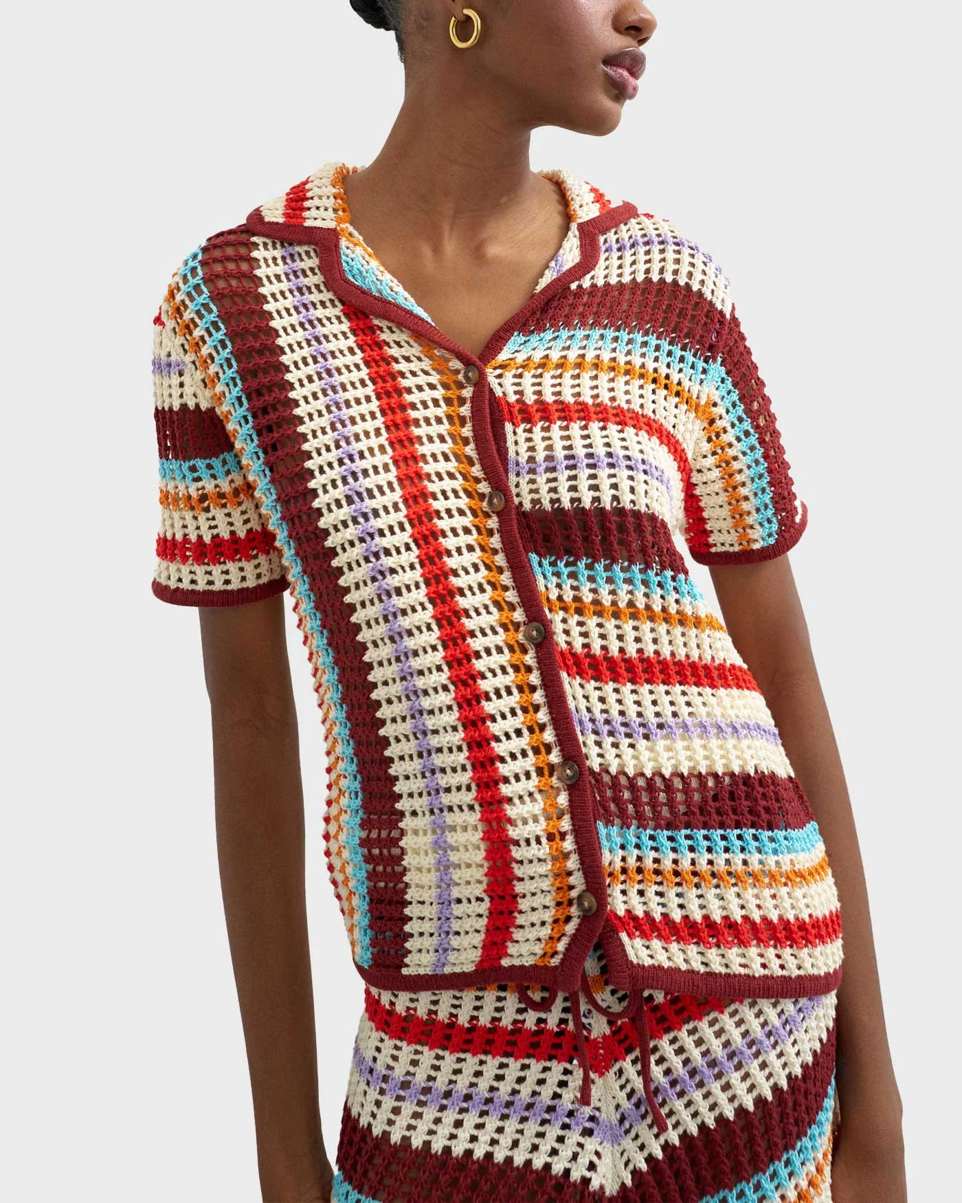 Φωτογραφία προϊόντος: TOPSHOP GERDI ΓΥΝΑΙΚΕΙΟ CROCHET ΚΟΝΤΟΜΑΝΙΚΟ ΠΟΥΚΑΜΙΣΟ - 31001110 MULTI
