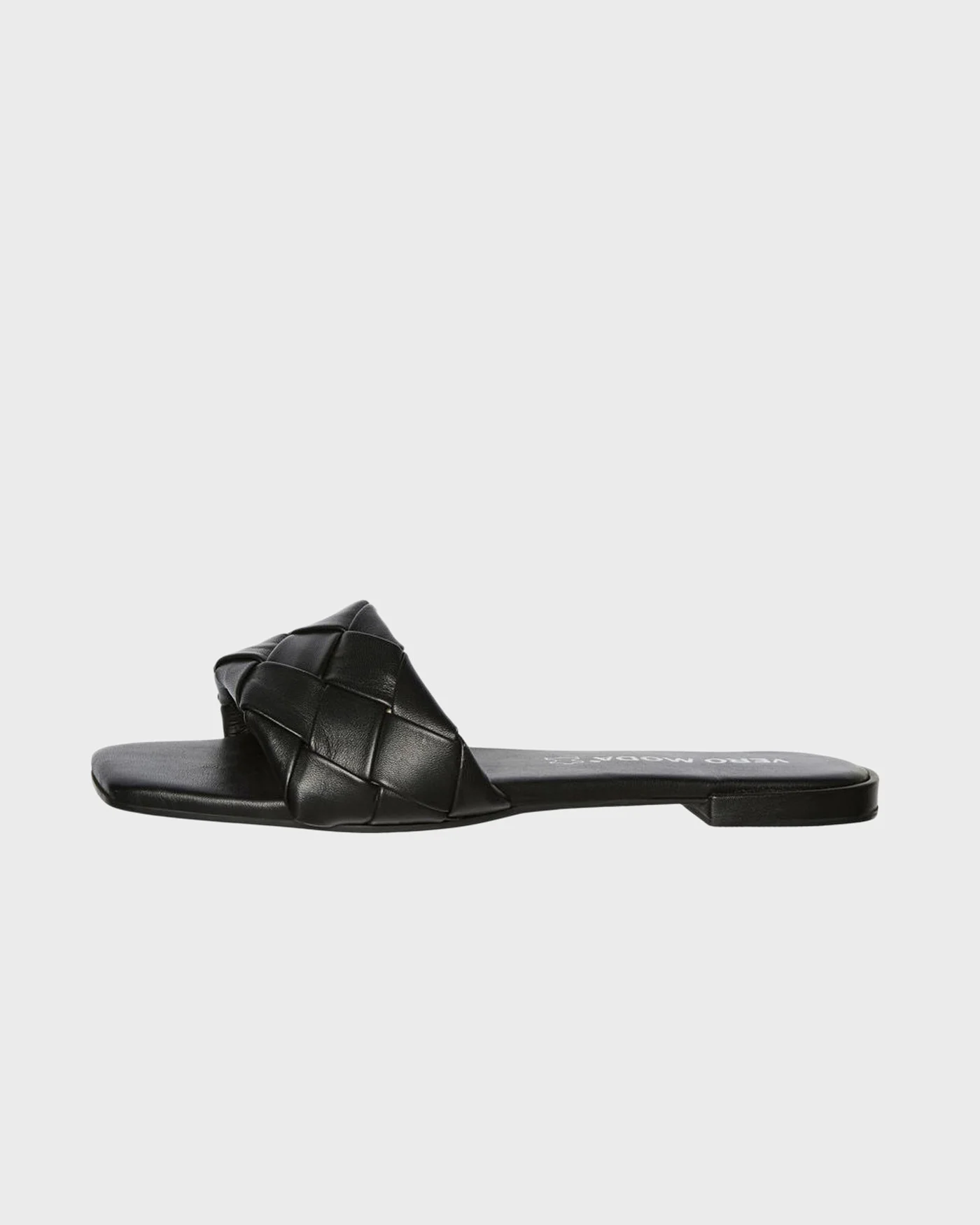 Φωτογραφία προϊόντος: VERO MODA LEATHER SANDALS - 10245226 ΜΑΥΡΟ