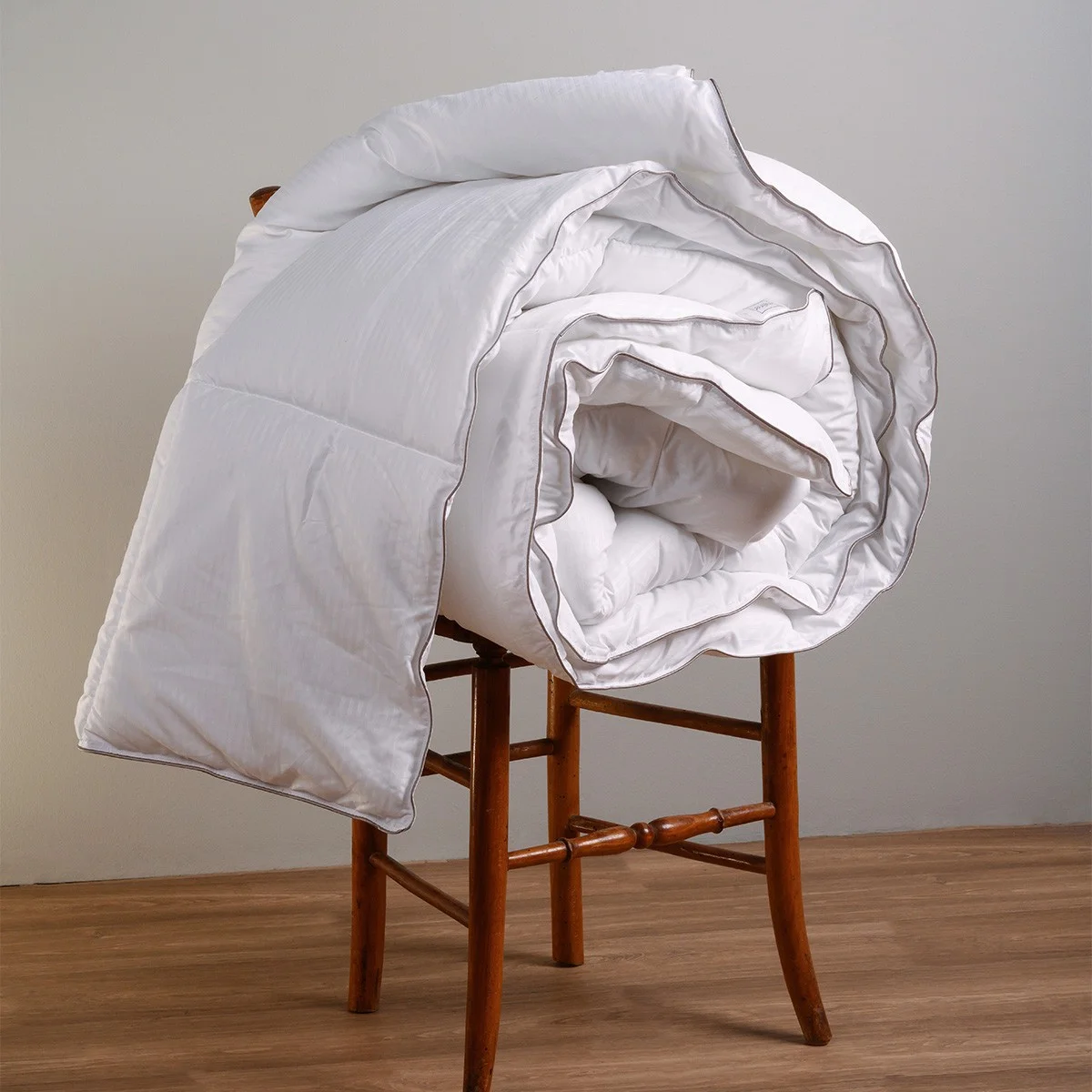 Φωτογραφία προϊόντος: Melinen Home Παπλωμα 260χ240 Microfiber 200 Gsm