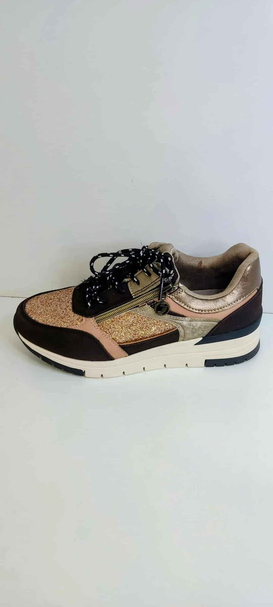 Φωτογραφία προϊόντος: Safety Jogger sneakers καφέ με χρυσές λεπτομέρειες