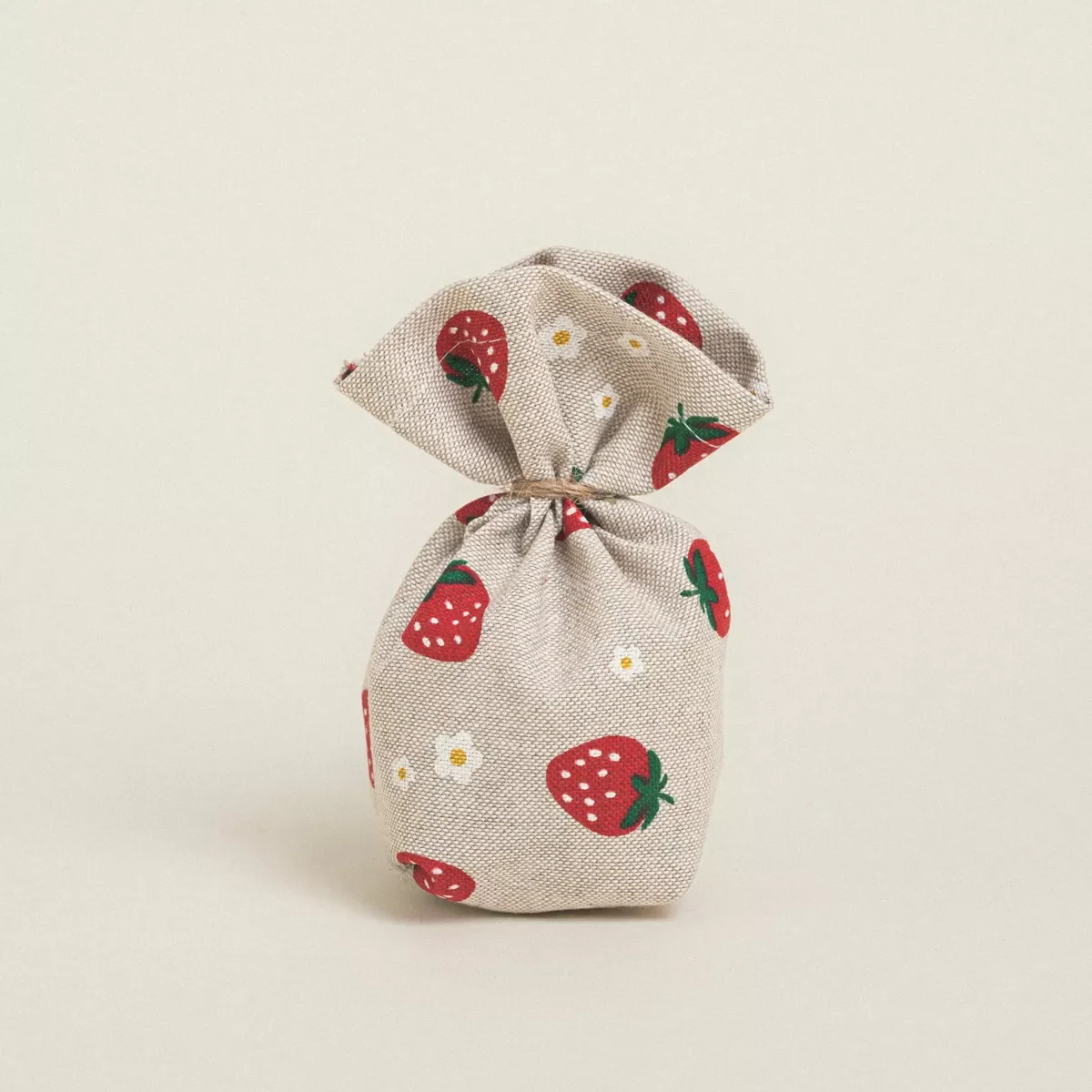 Φωτογραφία προϊόντος: Beauty Home ΠΟΥΓΚΙ ΜΕ ΒΑΣΗ 8 x 12 cm ΦΡΑΟΥΛΕΣ