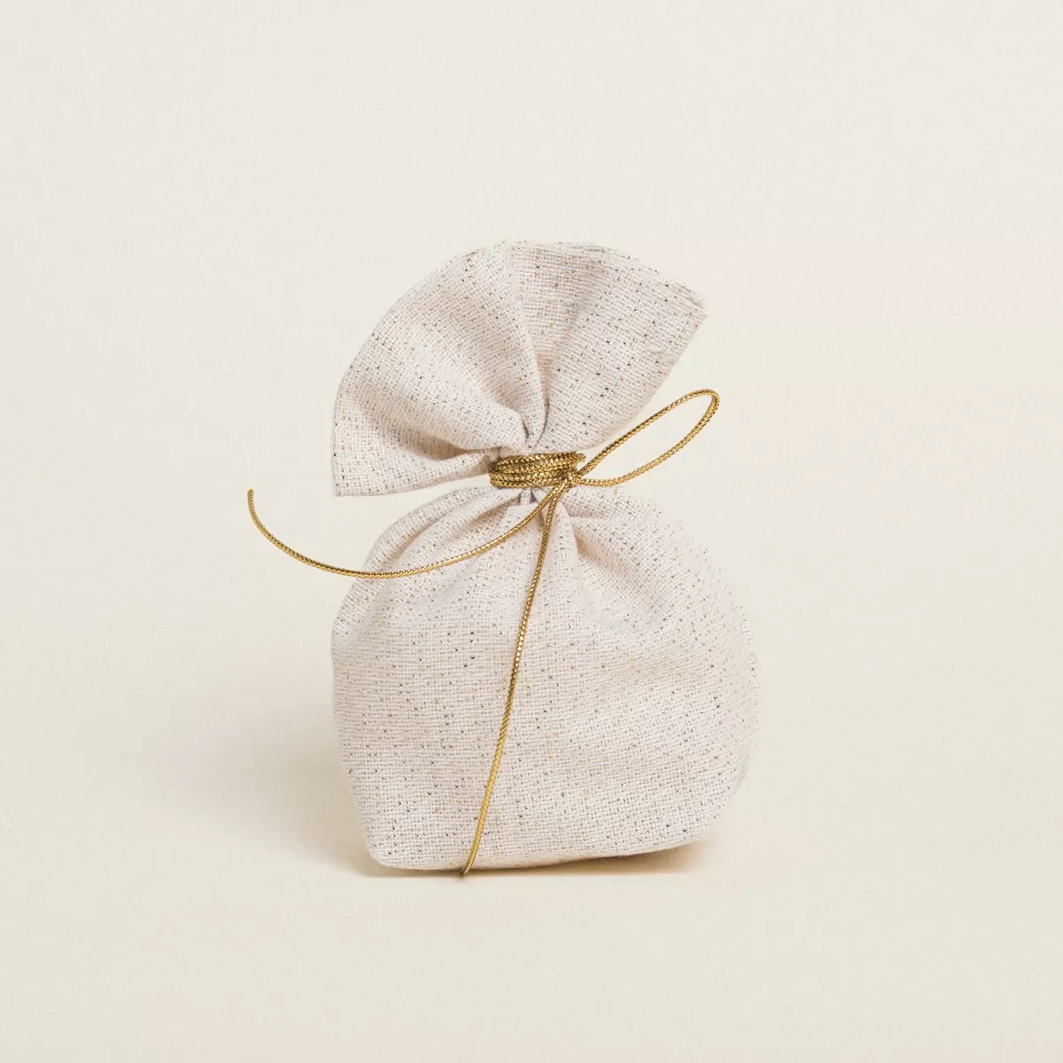Φωτογραφία προϊόντος: Beauty Home ΠΟΥΓΚΙ ΜΕ ΒΑΣΗ 8 x 12 cm ΕΚΡΟΥ ΧΡΥΣΟ LUREX