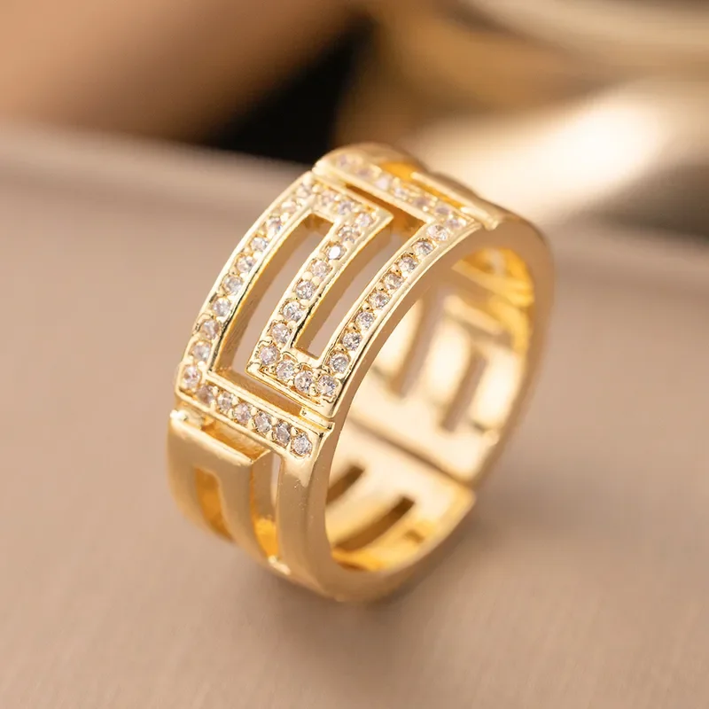 Φωτογραφία προϊόντος: Peach Jewelry Peach Jewerly Δαχτυλίδι Από Ανοξείδωτο Ατσάλι Επιχρυσωμένο Με Ζιργκόν Ρυθμιζόμενο