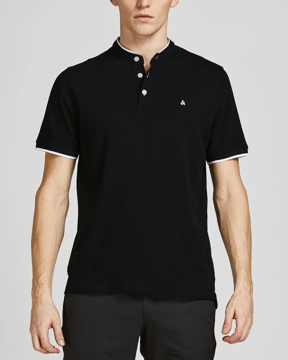 Φωτογραφία προϊόντος: JACK & JONES ΑΝΔΡΙΚΗ ΚΟΝΤΟΜΑΝΙΚΗ ΠΟΛΟ ΜΠΛΟΥΖΑ - 12199711 ΜΑΥΡΟ