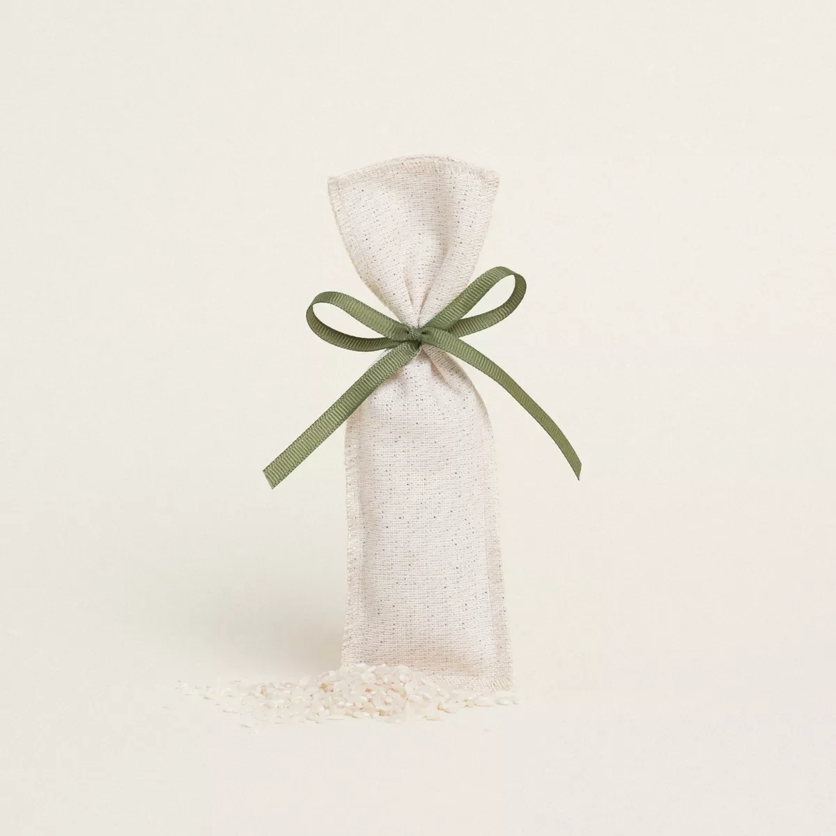 Φωτογραφία προϊόντος: Beauty Home ΠΟΥΓΚΙ 6 x 19 cm ΕΚΡΟΥ ΧΡΥΣΟ LUREX ΜΑΚΡΟΣΤΕΝΟ