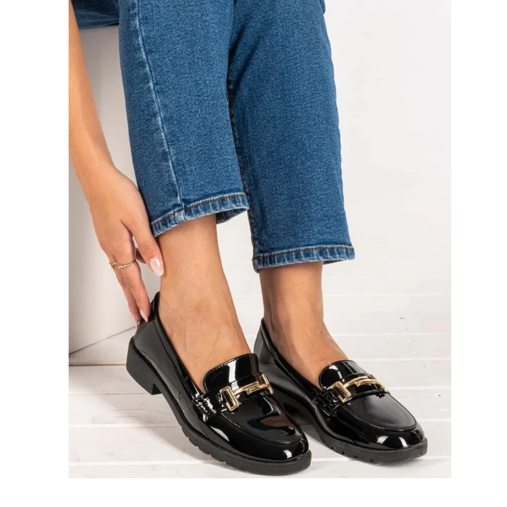 Φωτογραφία προϊόντος: Λουστρίνι loafers με χρυσή αγκράφα 5302 Μαύρο