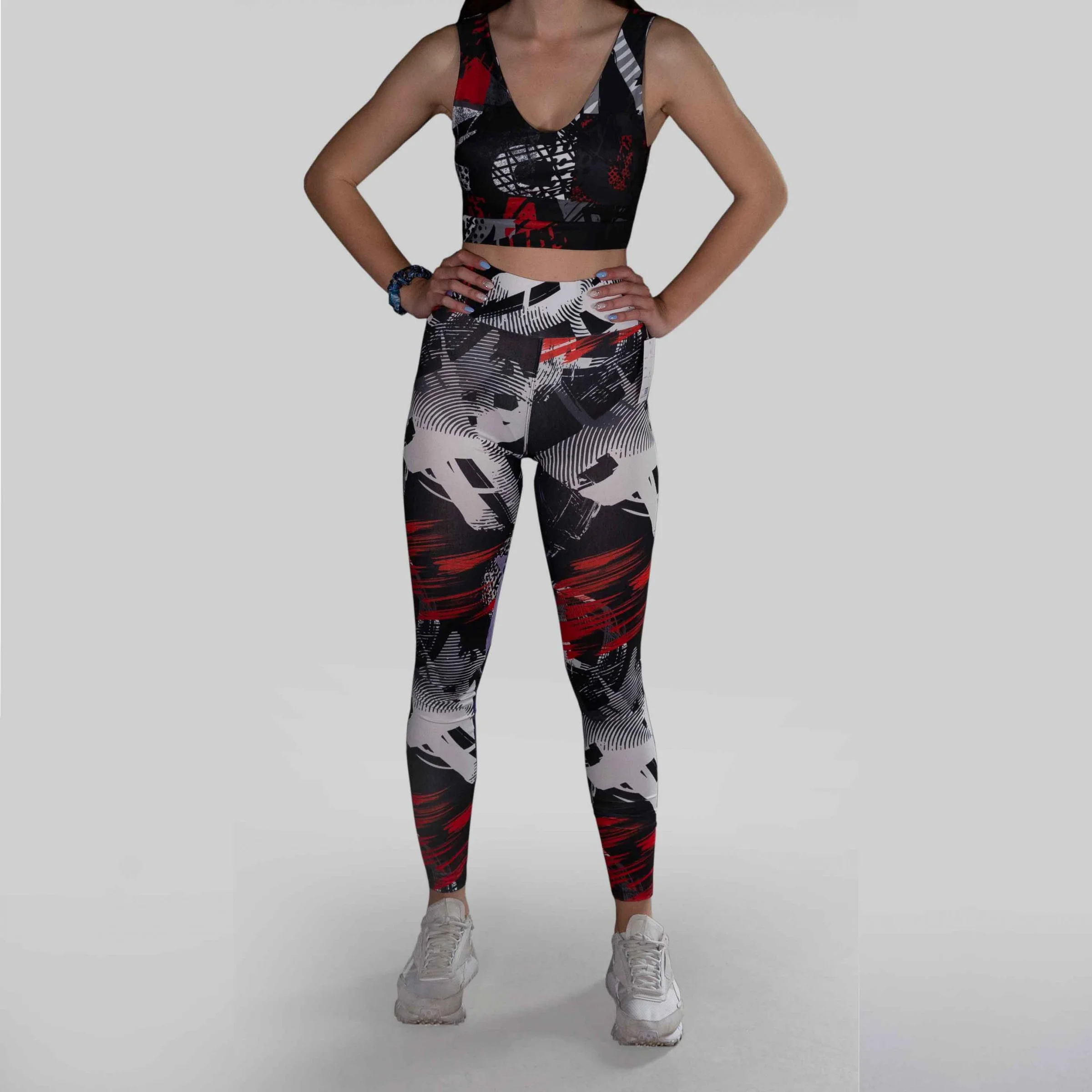 Φωτογραφία προϊόντος: LUCKYJOJO Urban Red and White Print Leggings by Lucky Jojo