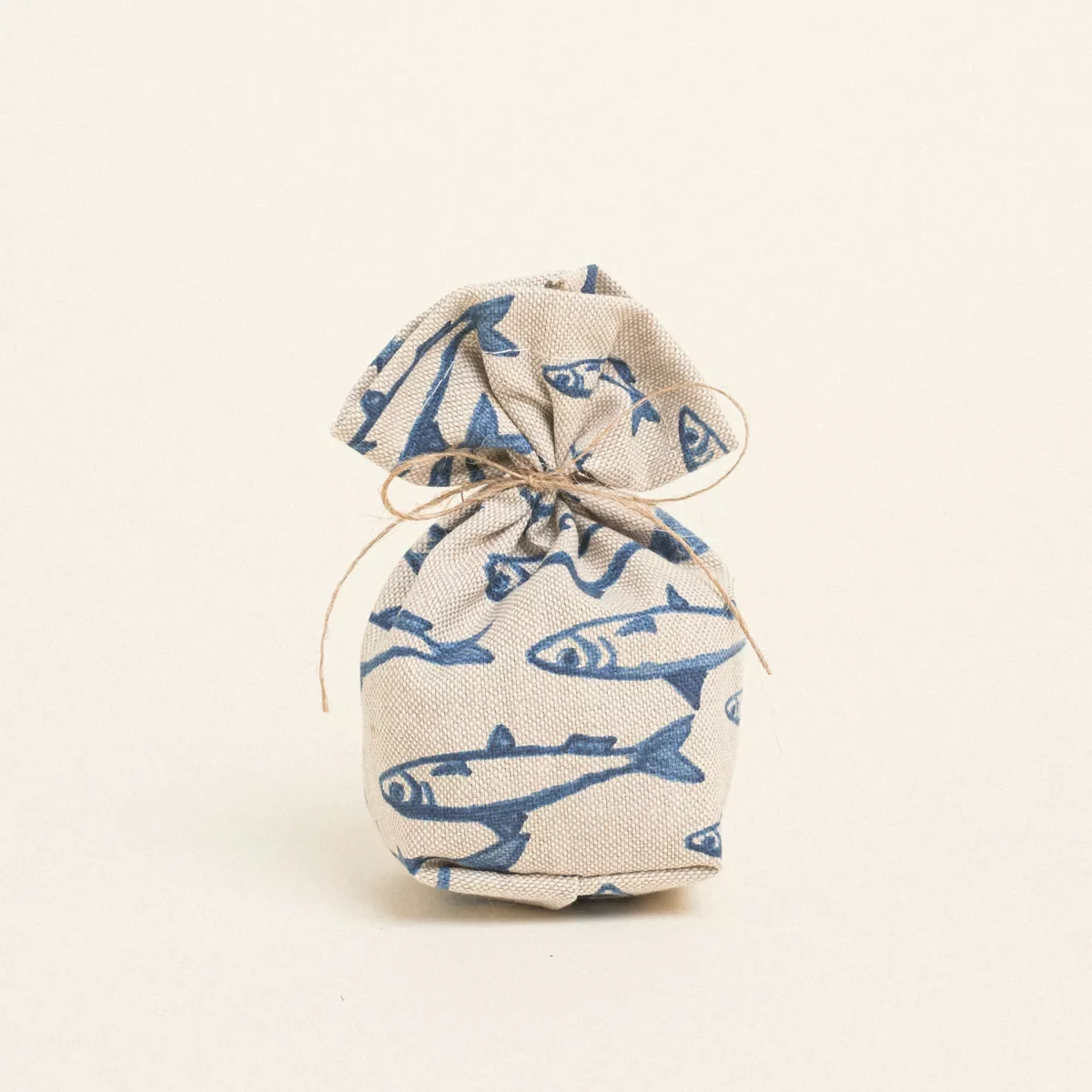 Φωτογραφία προϊόντος: Beauty Home ΠΟΥΓΚΙ ΜΕ ΒΑΣΗ 8 x 12 cm ΨΑΡΙΑ ΜΕ ΟΨΗ ΖΩΓΡΑΦΙΣΜΕΝΑ ΣΤΟ ΧΕΡΙ