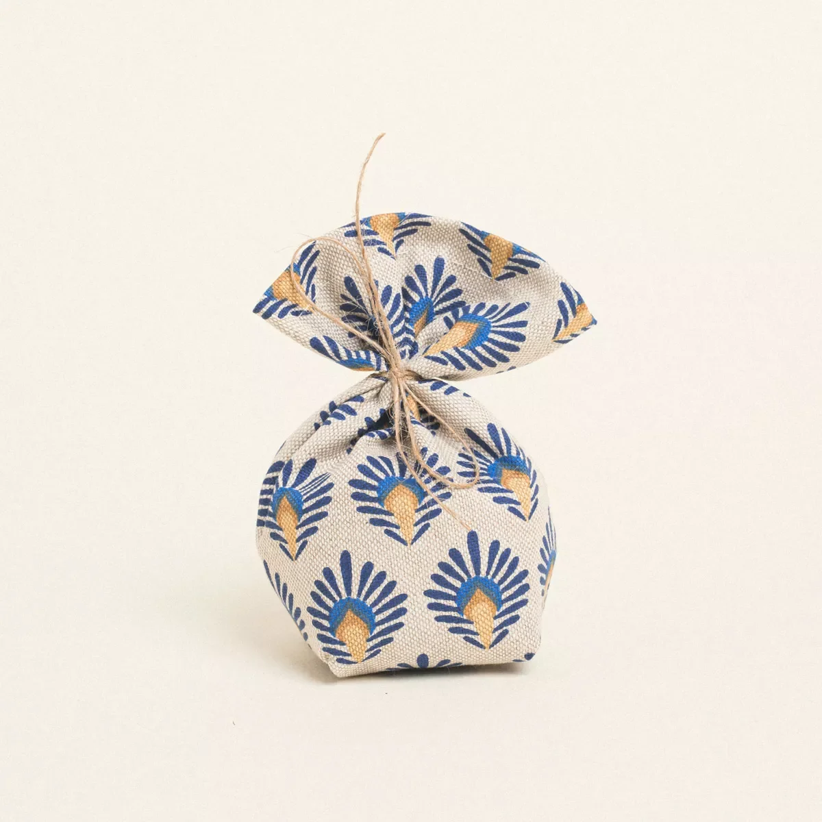 Φωτογραφία προϊόντος: Beauty Home ΠΟΥΓΚΙ ΜΕ ΒΑΣΗ 8 x 12 cm GRAPHIC ΠΑΓΩΝΙ