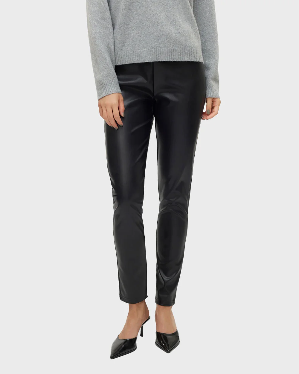 Φωτογραφία προϊόντος: VERO MODA ΓΥΝΑΙΚΕΙΟ FAUX LEATHER ΨΗΛΟΜΕΣΟ ΚΟΛΑΝ - 10314540 ΜΑΥΡΟ